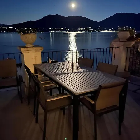 Schwalbenhaus Apartamento Oggebbio