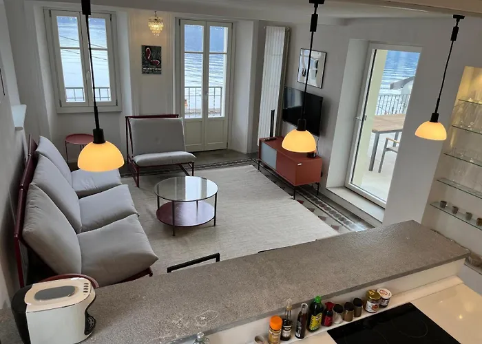 Schwalbenhaus * Oggebbio